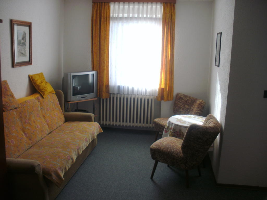 Landhotel Zum Schiff Laurenburg Ruang foto
